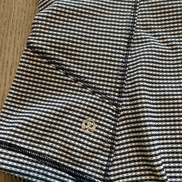 Lululemon Define Jacket - Picture 2 of 3